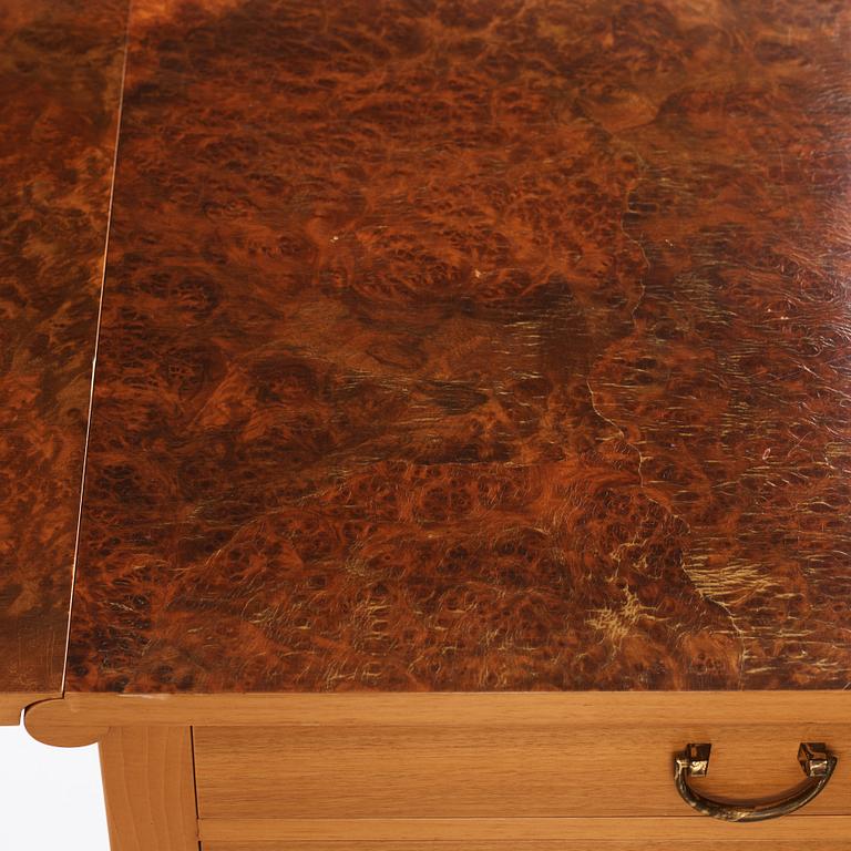 Josef Frank, sideboard, Firma Svenskt Tenn, modellnr 1148, sannolikt 1940-50-tal.