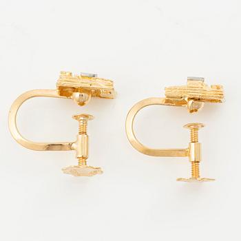 Earrings, 18K gold with octagonal-cut diamonds,