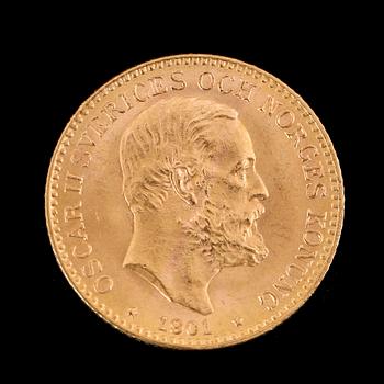 GULDMYNT, 10 kronor, Oscar II, 1901.  Vikt ca 5 gram.