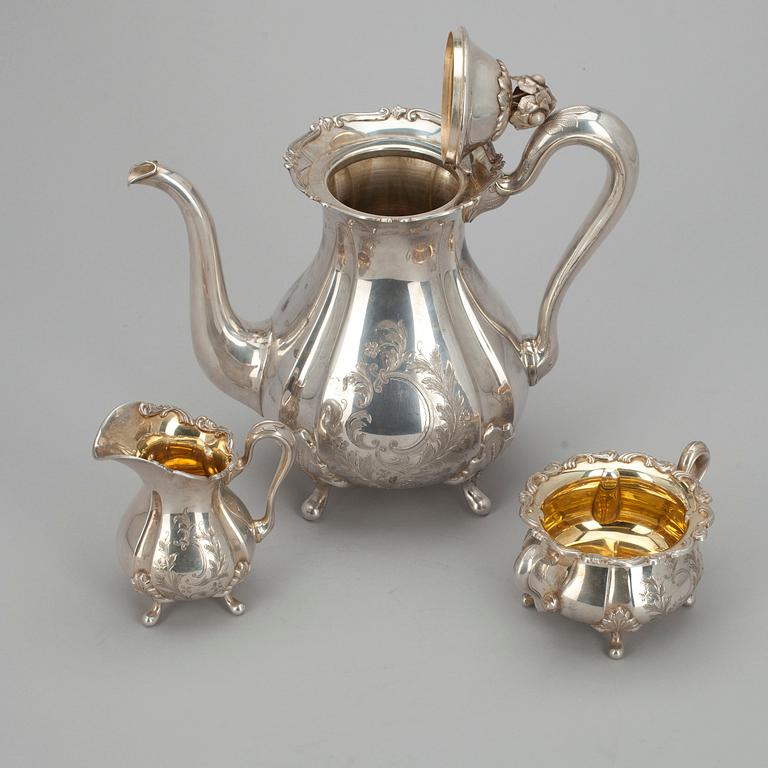 KAFFESERVIS, 3 delar, silver, Auran Kultaseppä, Åbo 1965. Vikt tot. 1092 g.