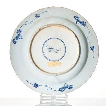 A large blue and white dish, Qing dynasty, Kangxi (1662-1722).