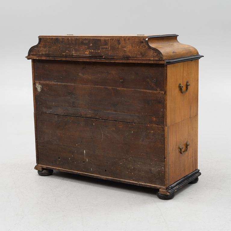 Chest of drawers, second half of the 19th century.