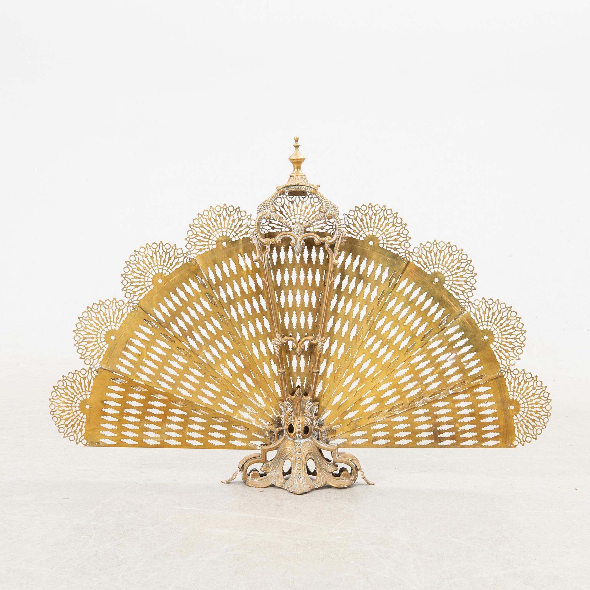 Spark guard/Fire screen Rococo style, first half of the 20th century.