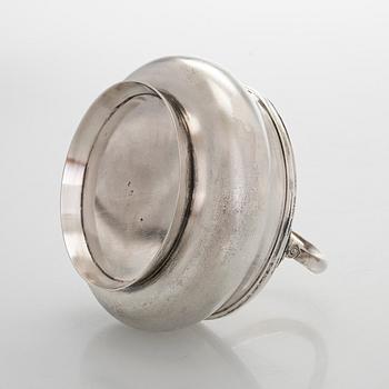 A parcel-gilt silver bowl, Russia, early 1900s.