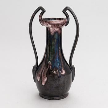 Alfred William Finch, A vase by Iris Finland 1901.