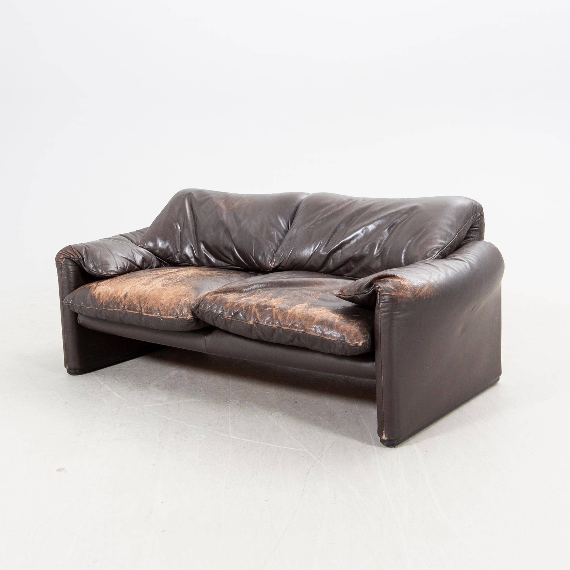 Vico Magistretti, sofa "Maralunga" for Cassina designed in 1973.
