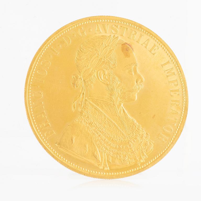 An Austrian goldcoin, restrike of 4 Ducat 1915.