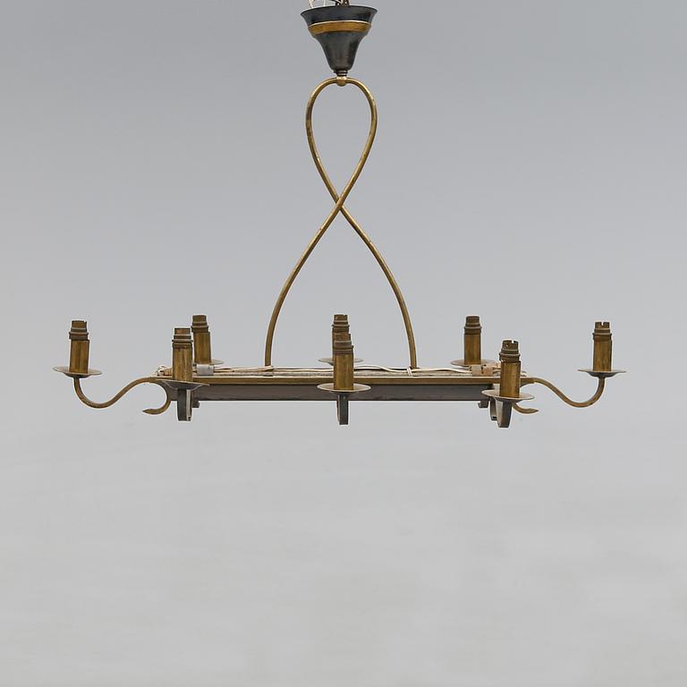 TAKLAMPA, 1900-talets mitt. Höjd 65 cm.