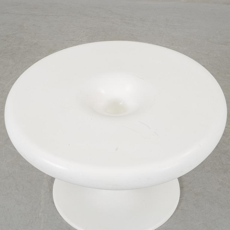 EERO AARNIO, KANTARELLIPÖYTÄ, 1966, Asko Oy. PASTILLI. Valmistanut Asko tai Adelta. Suunniteltu 1962.