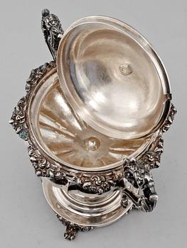 SOCKERSKÅL, silver, Lars Larsson, Göteborg, 1847, vikt 790 g.