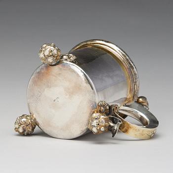 Johann Christoph Holst, dryckeskanna, silver, Reval (verksam 1698-1710).