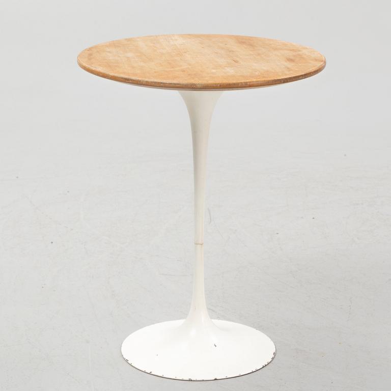 Eero Saarinen, bord, "Tulip", Knoll International, licenstillverkat av Nordiska Kompaniet, Nyköping, 1965.
