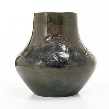 Hilma Persson-Hjelm, Vase, glazed earthenware, made in the artist’s own studio, Arvika, 1912, Art Nouveau. No. 1937.