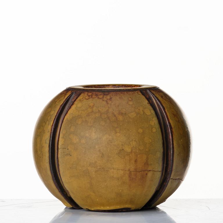 Wilhelm Kåge, a "Farsta" stoneware vase, Gustavsberg Studio probably 1950's.