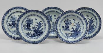 TALLRIKAR, 5 st, porslin, Kina, 1700/1800-tal.