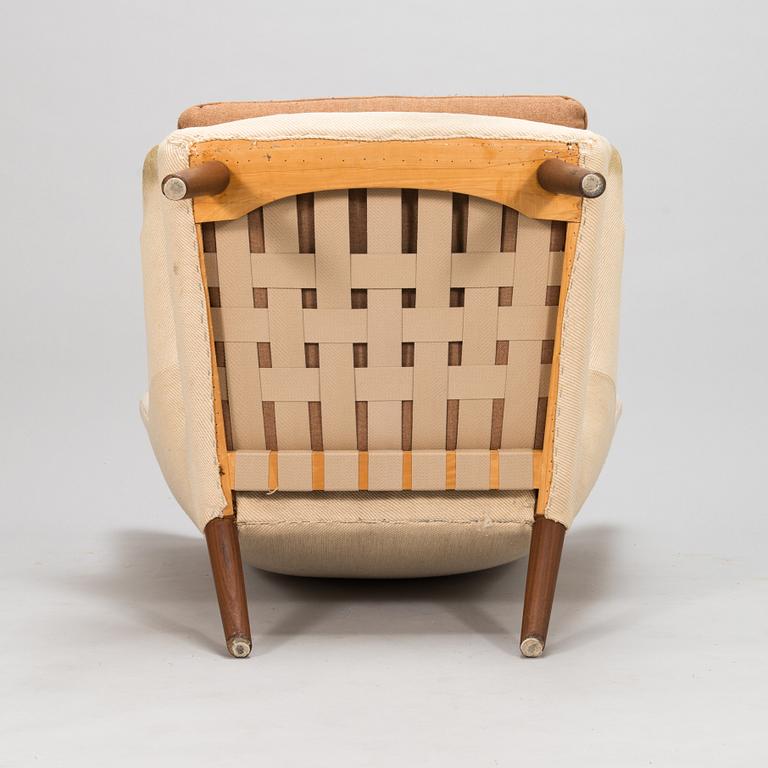 Hans J Wegner, fåtölj, "Bamse / Papa bear", AP-Stolen, Danmark, 1950-60-tal. Modellen formgiven år 1951.