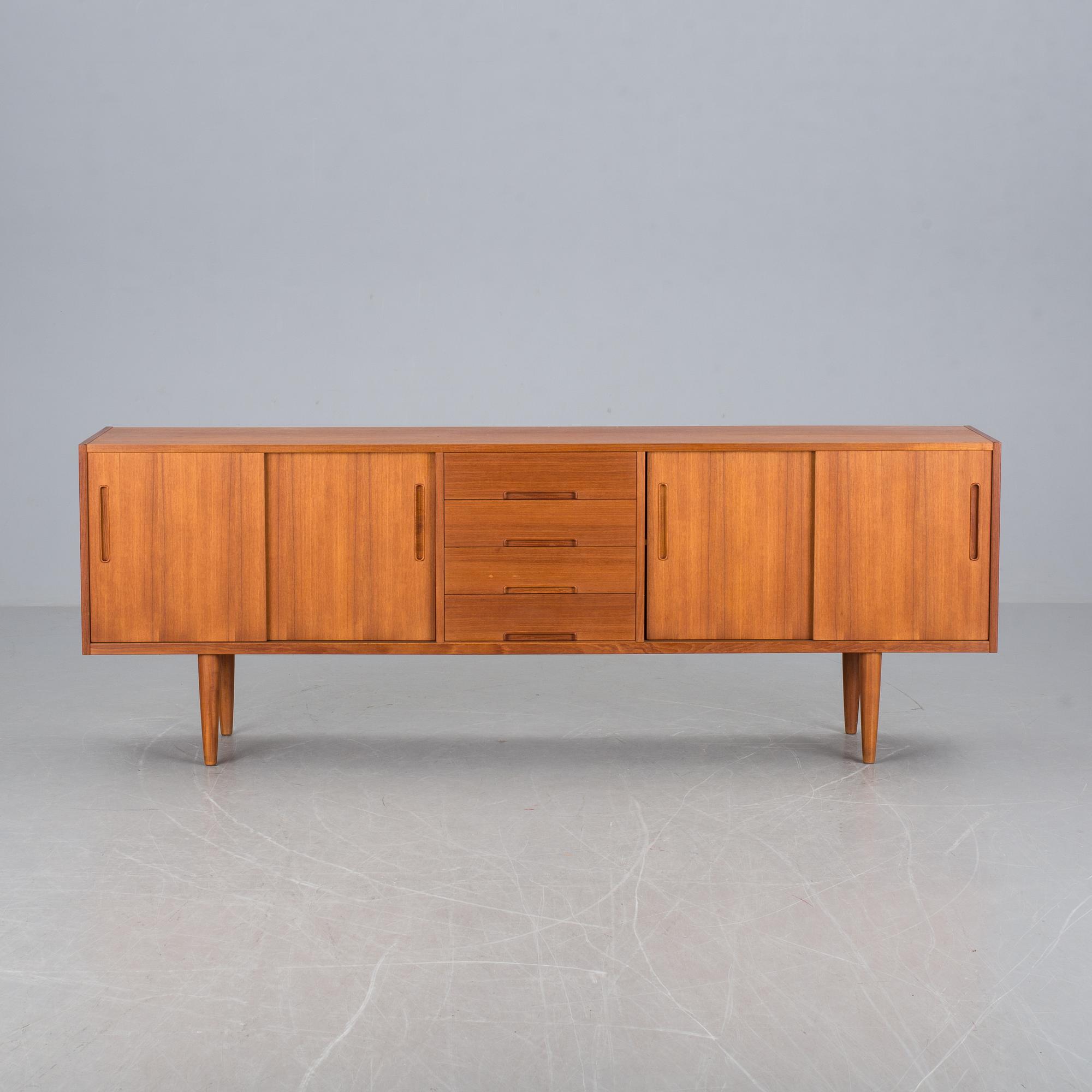 SIDEBOARD, "Gigant", Nils Jonsson, Troeds, 1950/60-tal.