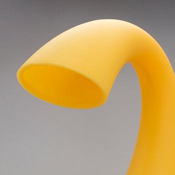 Eero Aarnio, pöytävalaisin "Swan" Melaja Oy, 2007.