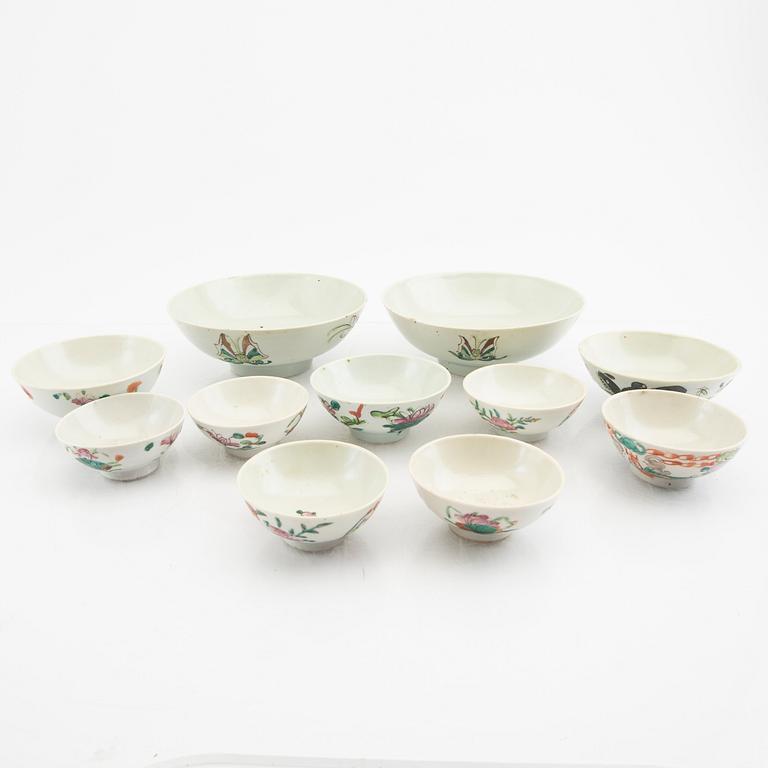 Skålar 11 st samt fat 5 st KIna sent 1800-tal porslin.