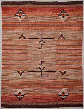 A 1930s Finnish flat weave carpet.  Circa 310x230 cm.