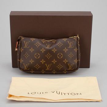 VÄSKA, "Pochette Accessoires NM", Louis Vuitton.