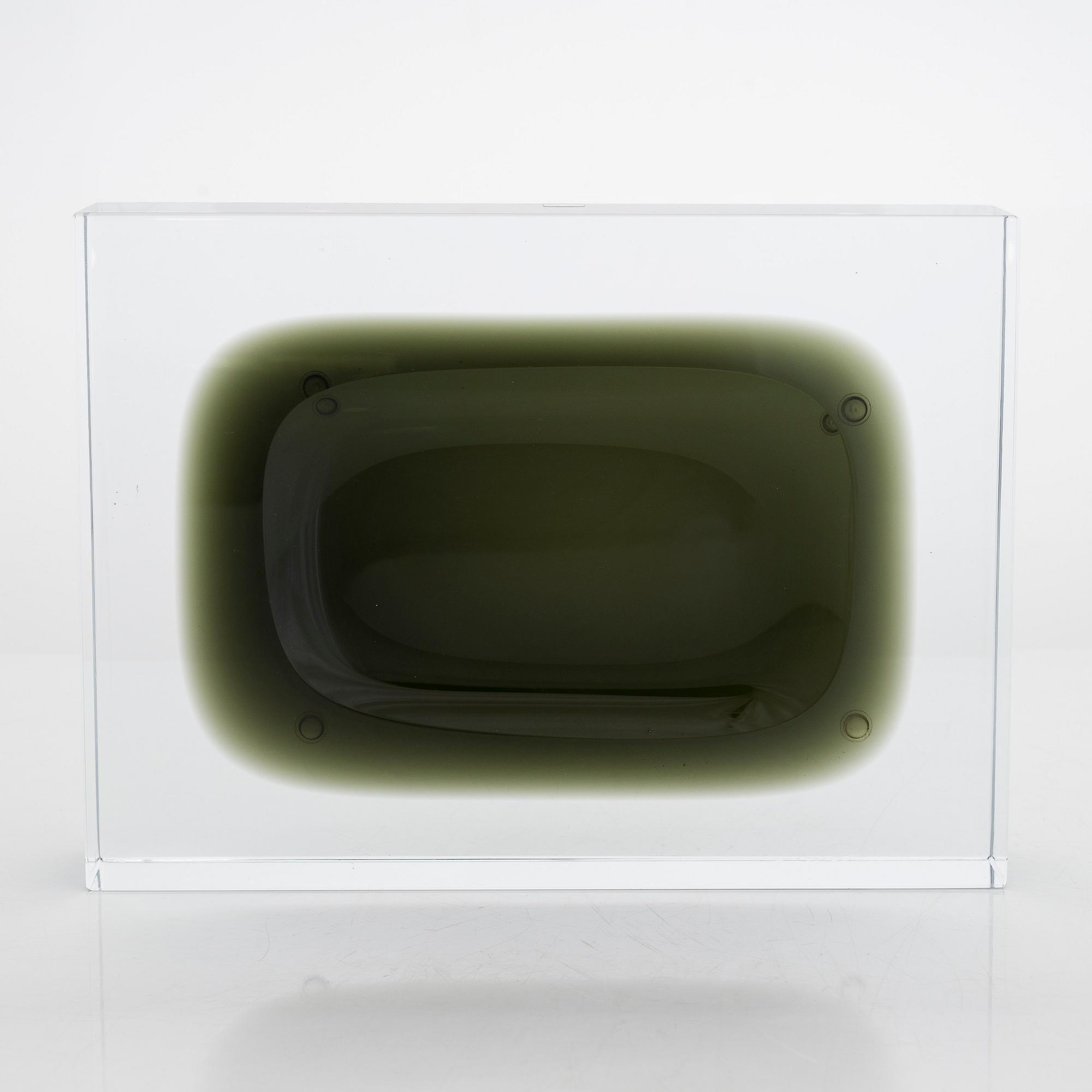 Harri Koskinen, lasiveistos, "Alue", Pro Arte, signeerattu Harri Koskinen, Iittala 2000, 25/30.