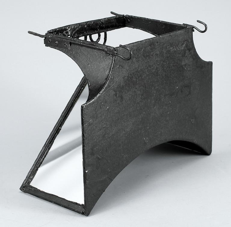 SKVALLERSPEGEL, metall, 1900-talets början.