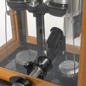 Apoteksvåg, Axel Kistner Stockholm, Galileo Sartorius Milano", 1900-talets första hälft.