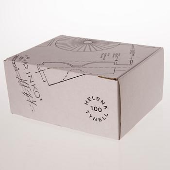 HELENA TYNELL, FLASKA, 'Aurinkopullo', glas, märkt Helena Tynell 100, Lasismi, 82/300, utgiven 2018.