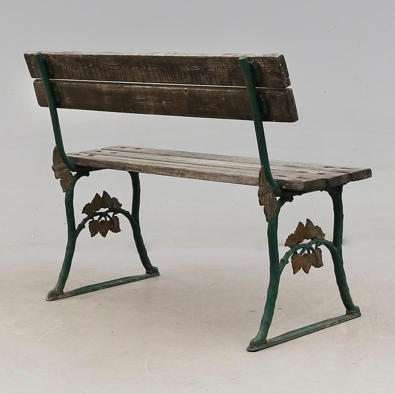TRÄDGÅRDSSOFFA, 1900-talets första hälft.