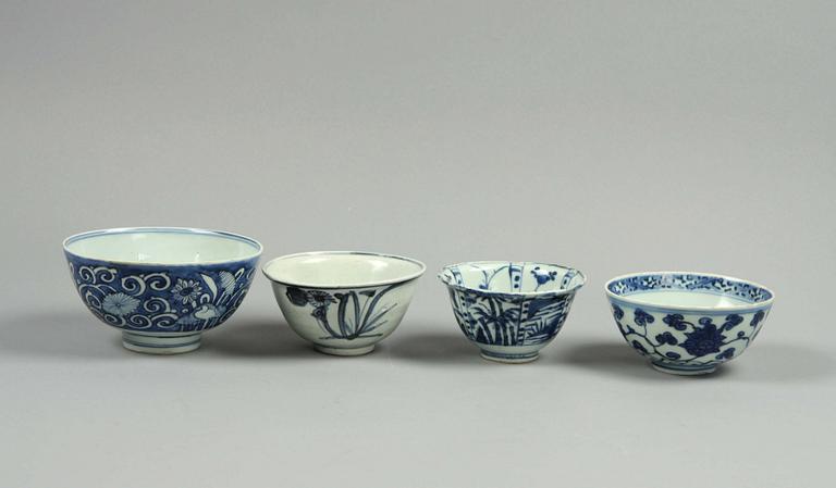 SKÅLAR, 4 st, porslin, Ming-dynastin.