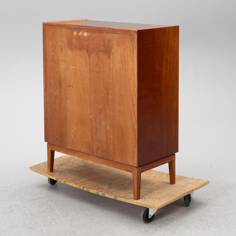 A dresser, 1940s/50s.