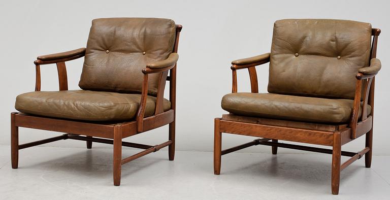 FÅTÖLJER, ett par, 1970-tal.