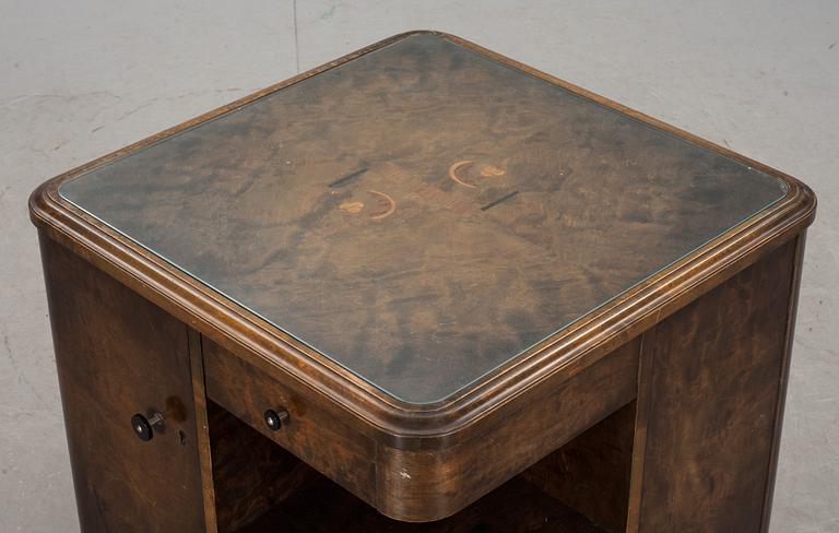 RÖKBORD, Art deco, 1900-talets första hälft.