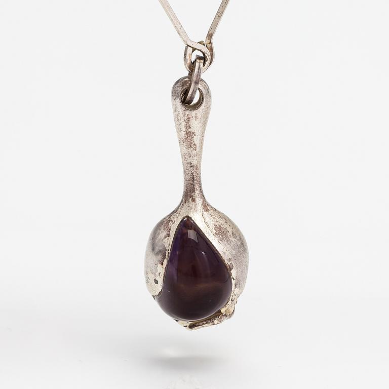 Björn Weckström, A sterling silver and acrylic necklace "Nectaris". Lapponia 1974.