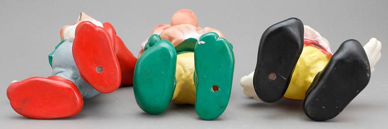 LEKSAKSFIGURER, 3 st, plast, en märkt Walt Disney Productions.