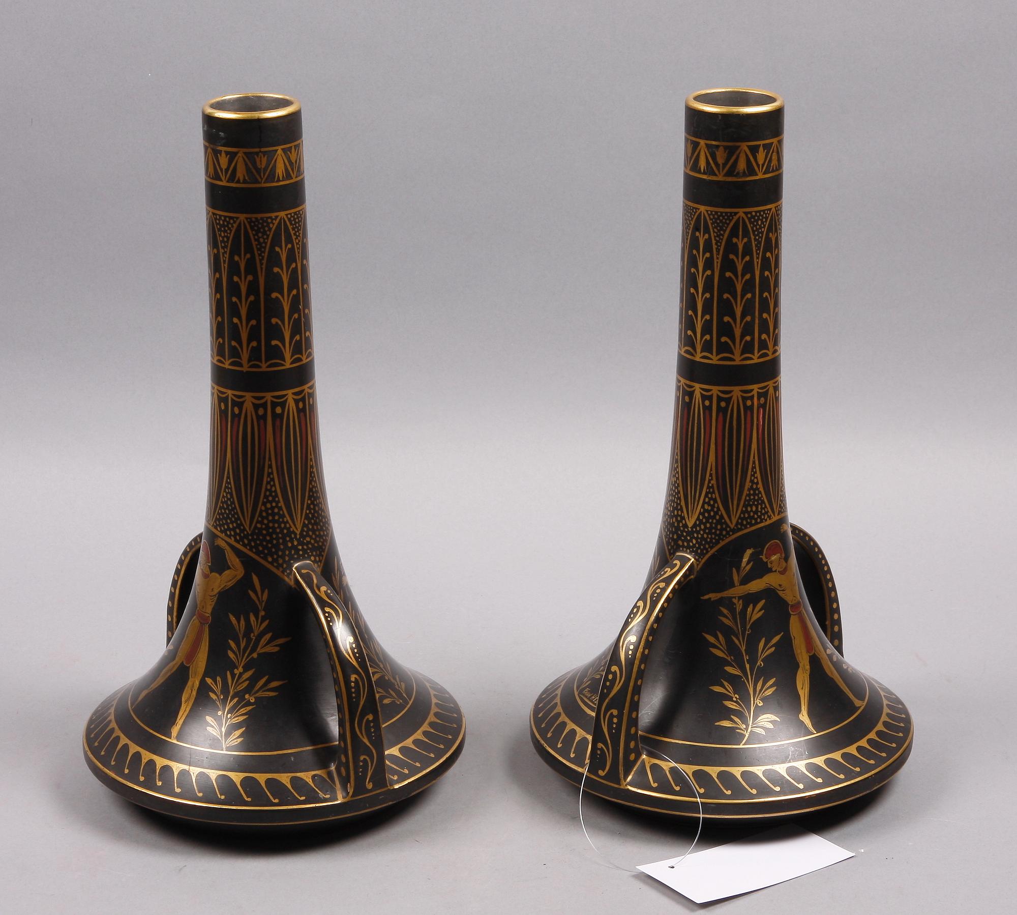 VASER, ett par, fajans, Pinon Heuzé, Sevres, sign. 1900-talets första hälft.