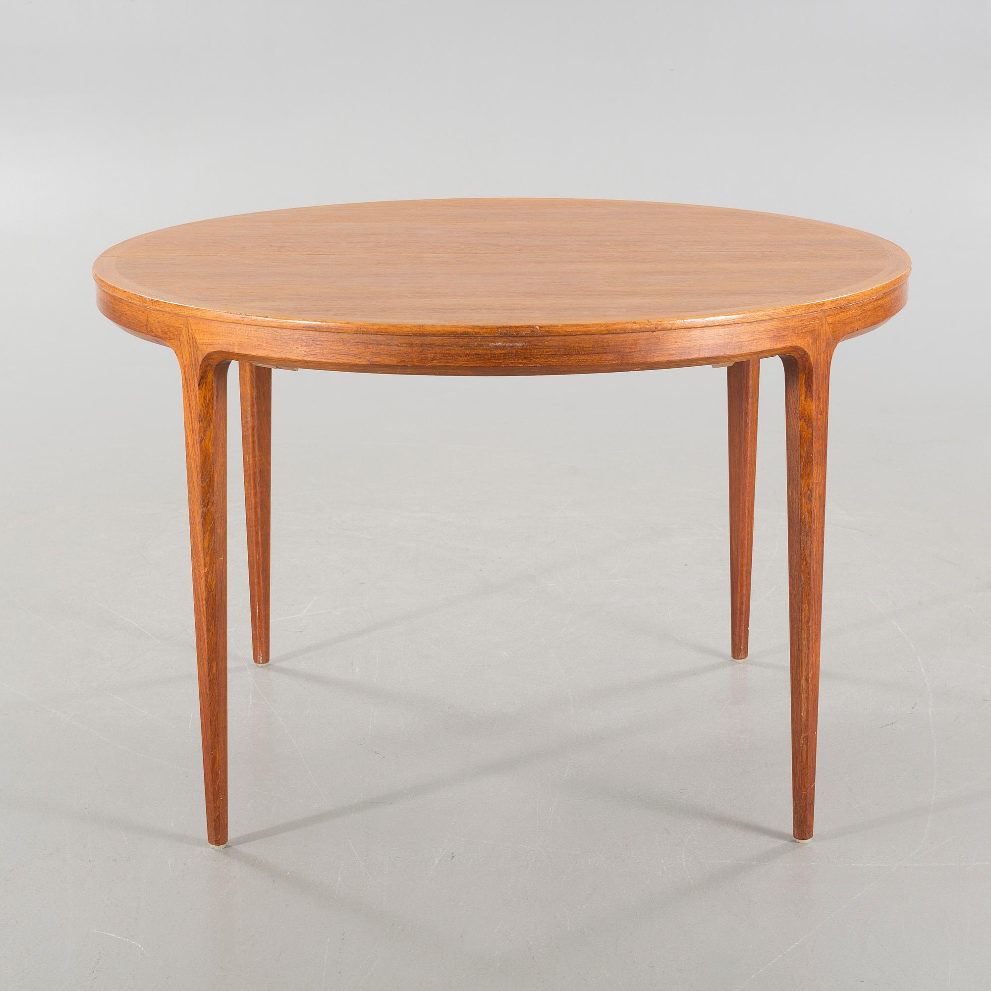 BERTIL FRIDHAGEN, matbord, modell 3-132A, ur serien Facett, Bodafors, 1964.