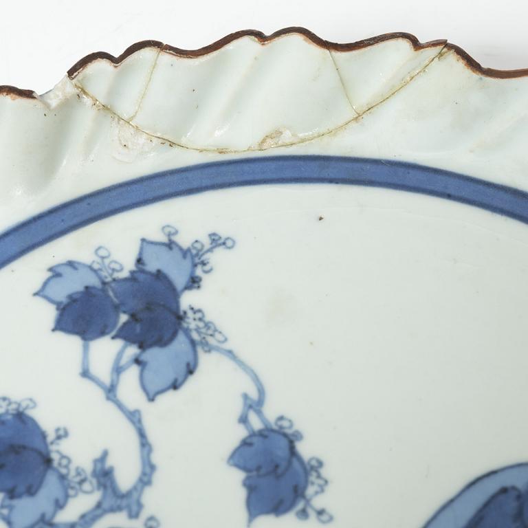 Tallrikar, fem stycken, porslin, Arita, Japan, Edo (1603-1868).