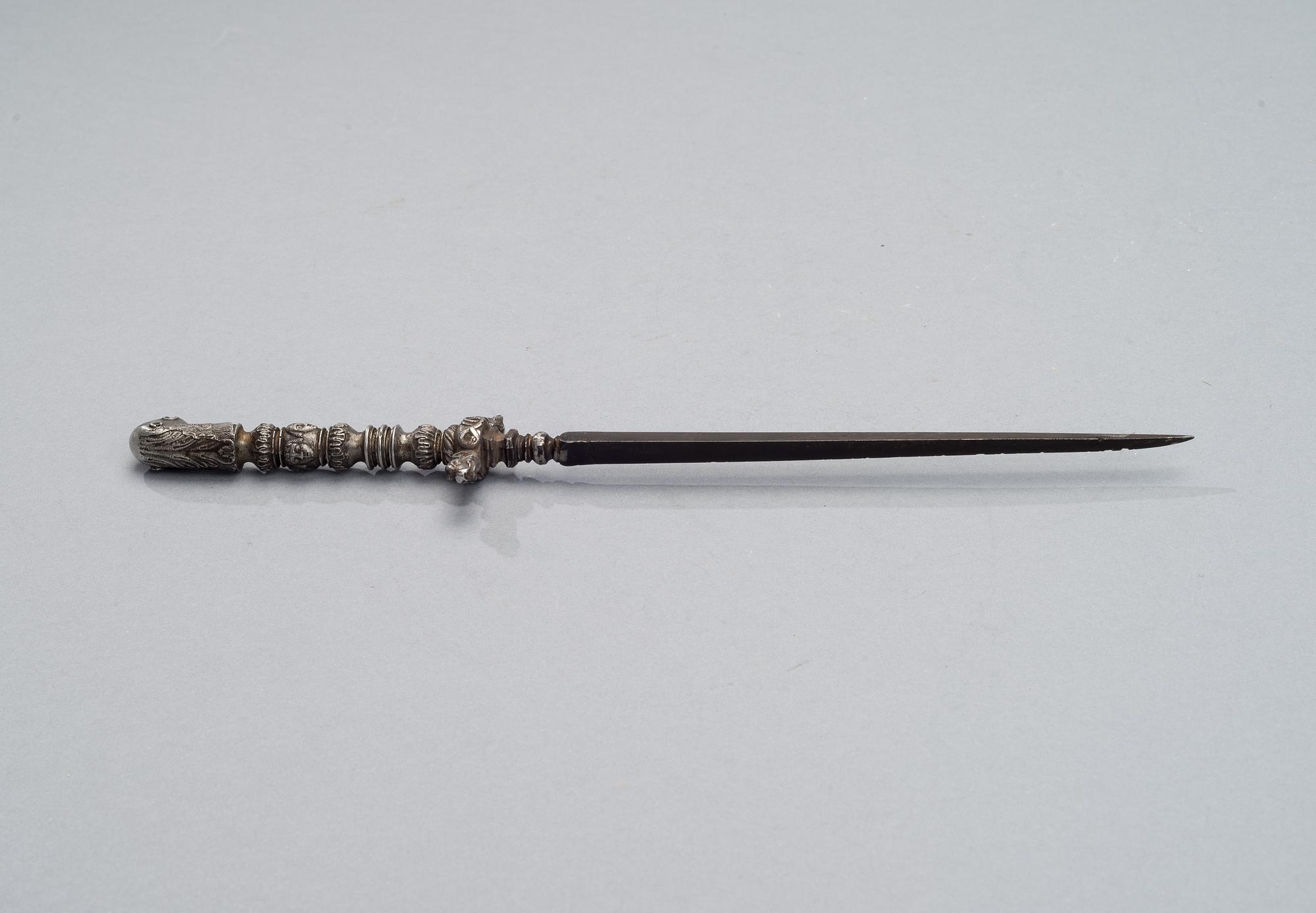 STILETTO, Italia, 1650-1680-luku.