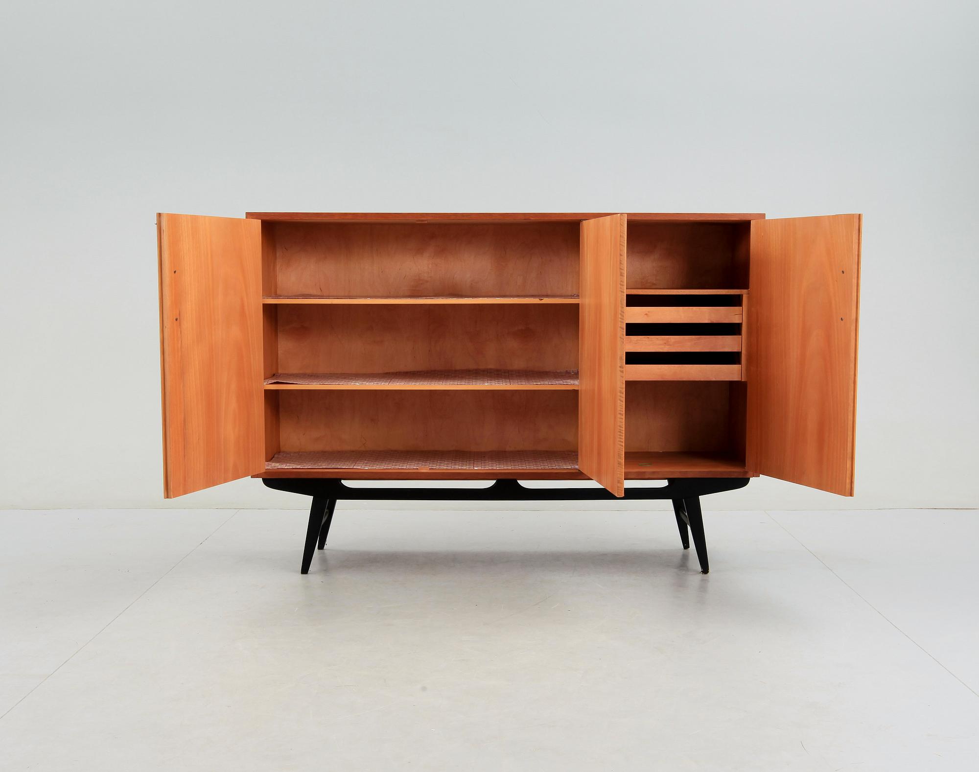 SIDEBOARD, 1960-tal.
