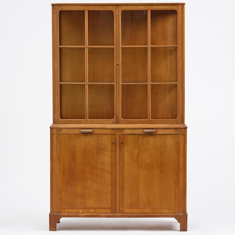 Carl Malmsten, an "Enstycksskåp" display cabinet, 1950s.