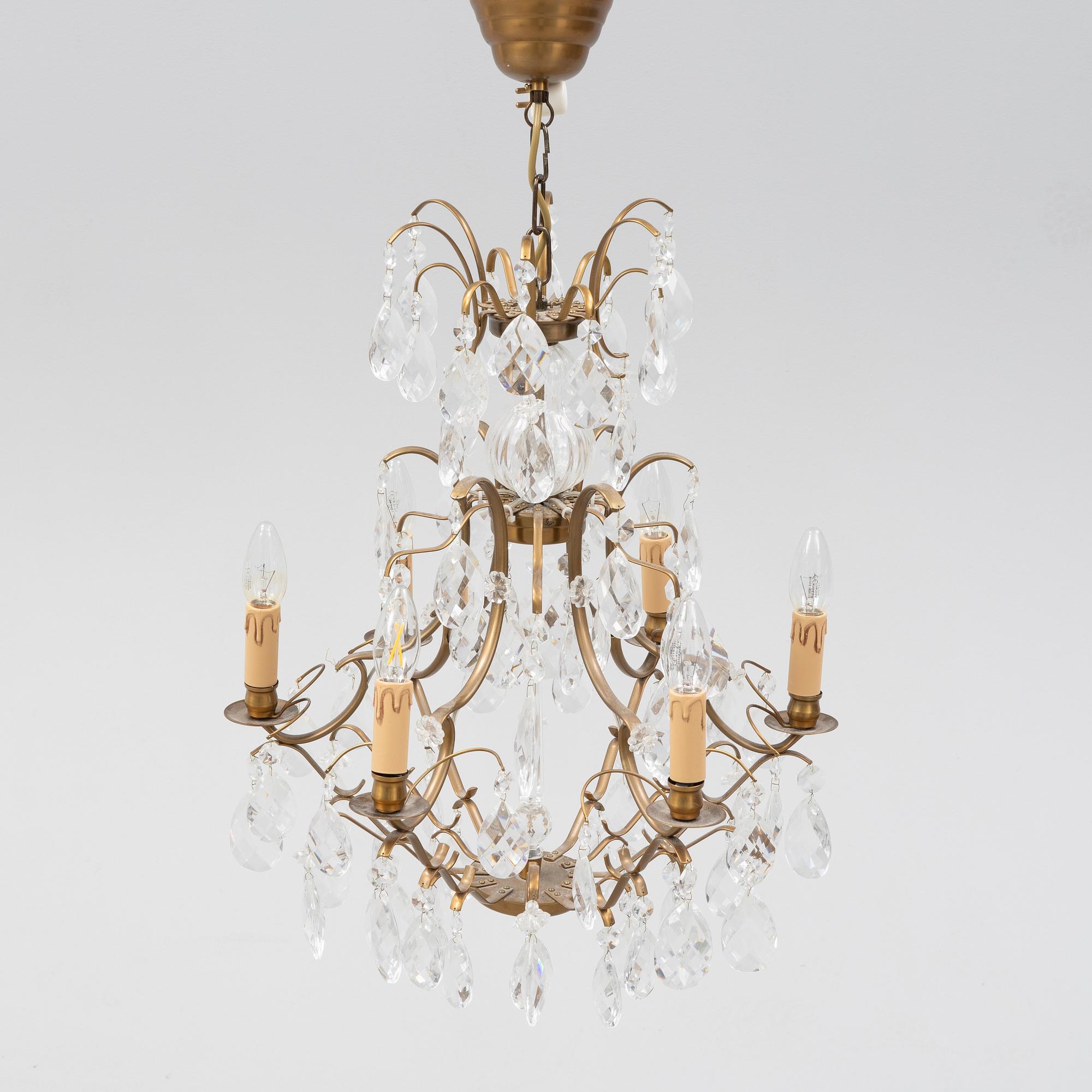 Ljuskrona, rokokostil, 1900-talets andra hälft.