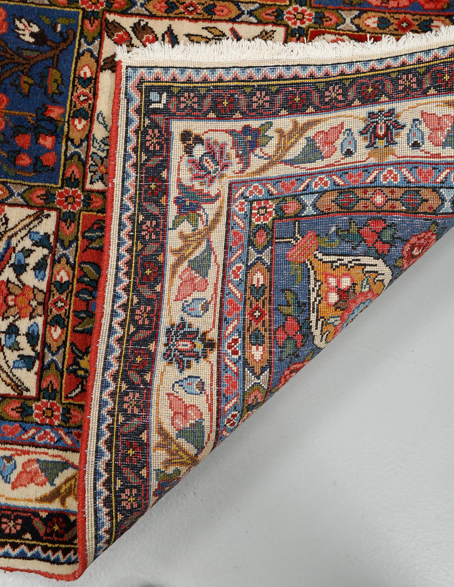 MATTA, Bachtiari, 1900-talets andra hälft. 157x106 cm.