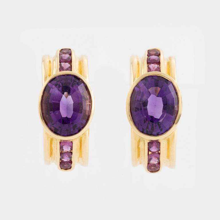 Earrings, a pair, Gucci, 18K gold with amethysts and rubies.