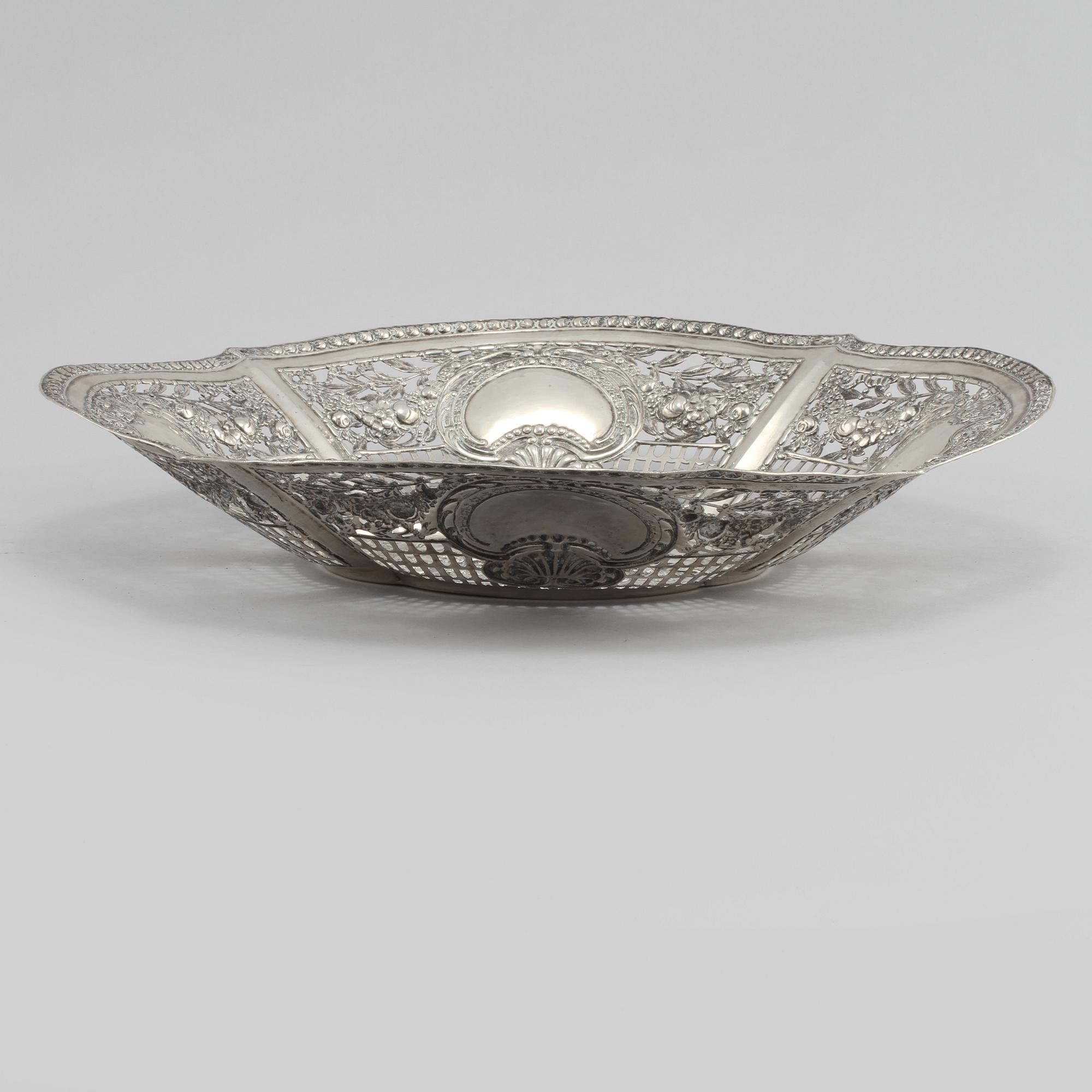 GALLERSKÅL, låghaltigt silver, Tyskland, 1900-tal, vikt 556 gram.