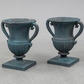 A pair of "Prakturnan" plant pot, 21st century.