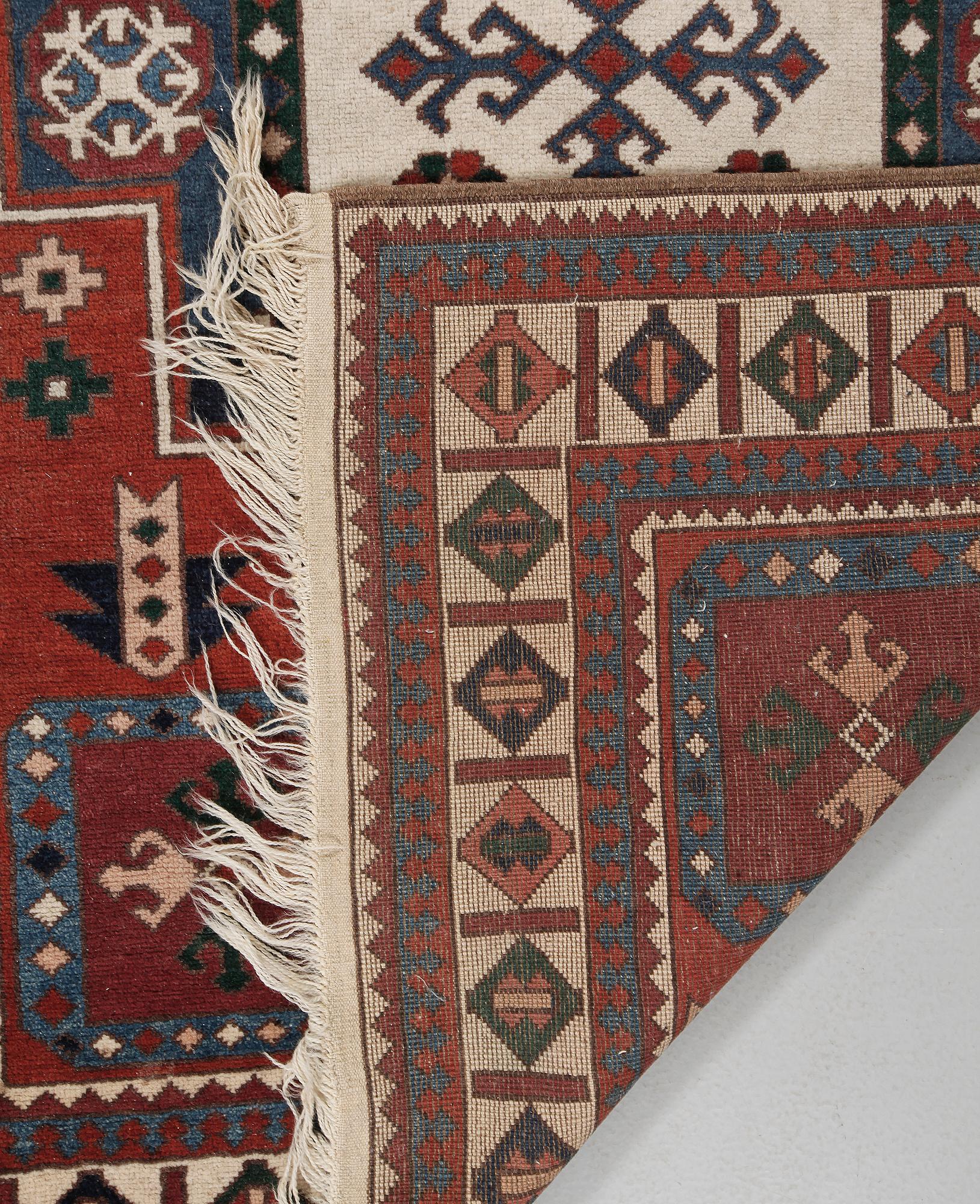 MATTA, orientalisk, old, 194 x 128 cm.
