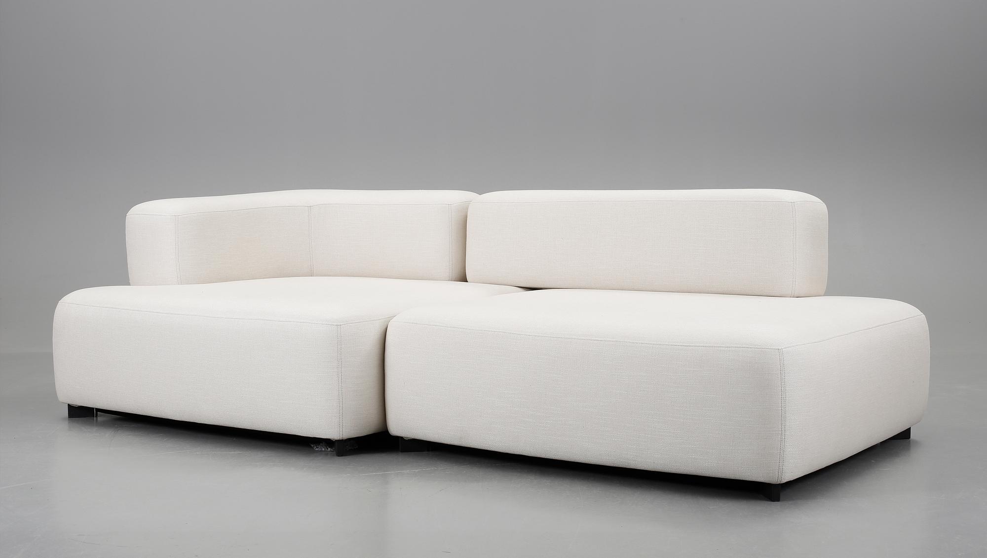 SOFFA, 2 delar, "Alphabet", Piero Lissoni för Fritz Hansen. Inköpt 2013/2014.