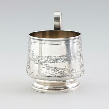 MUGG, silver, Ryssland, omkring år 1900.